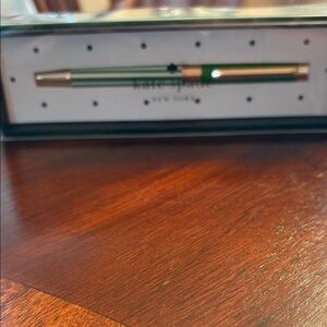 NWT Kate Spade Green and Gold Ballpoint Pen